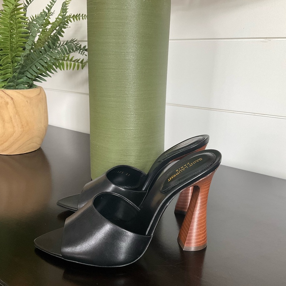 Yves Saint Laurent Gippy Leather Mule With Wooden Heel - Picture 5 of 10